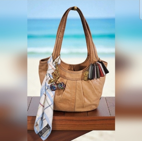 COACH & FRIENDS SATURDAY SHARE SHOW - Picture 4 of 16